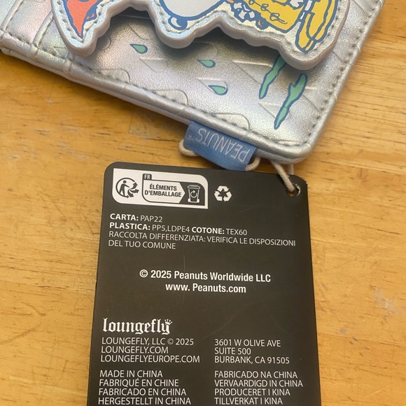 Loungefly Peanuts Snoopy Rainy Day Cardholder ID holder w folder over strap NWT - Picture 6 of 6
